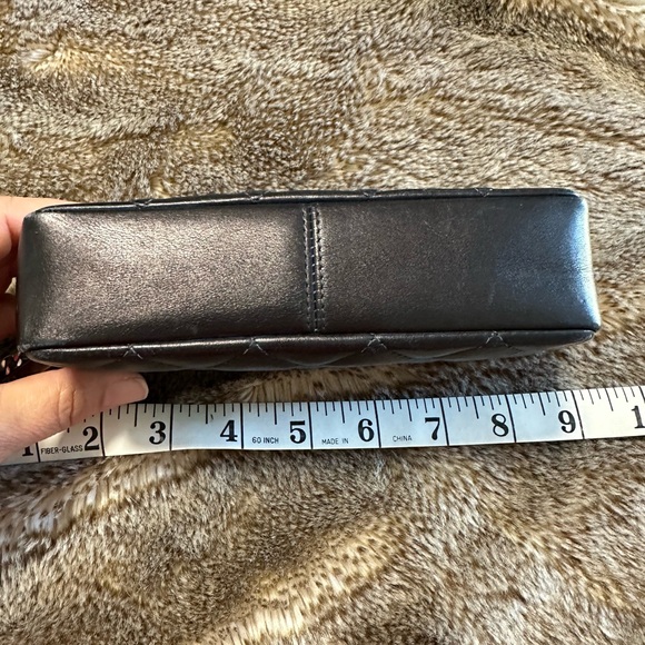 Chanel zipper pouch - Picture 3 of 14